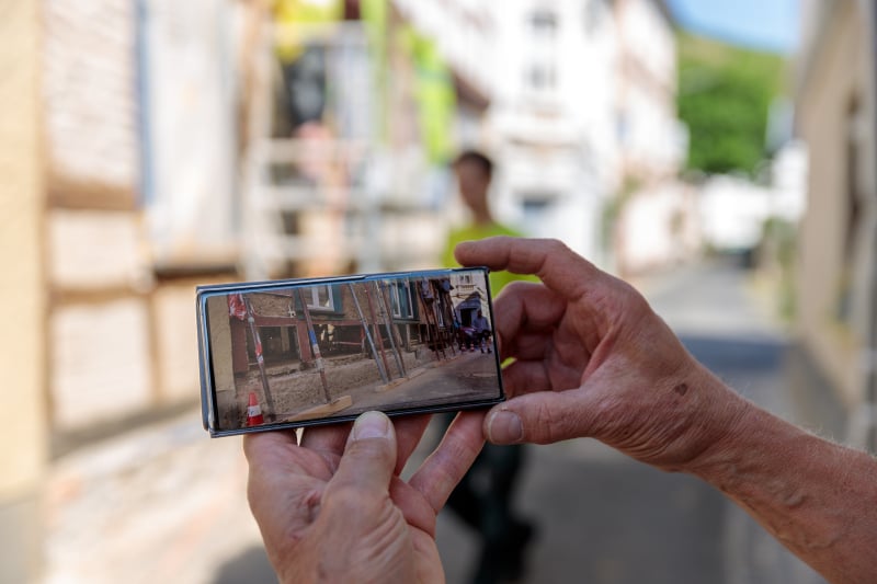 RP Mayschoß Fluthilfecamp unserer Jugendbauhütten 2023 Jan Bosch 19516o 000051332 RP Mayschoß Fluthilfecamp unserer Jugendbauhütten 2023 Jan Bosch 19516o 000051332