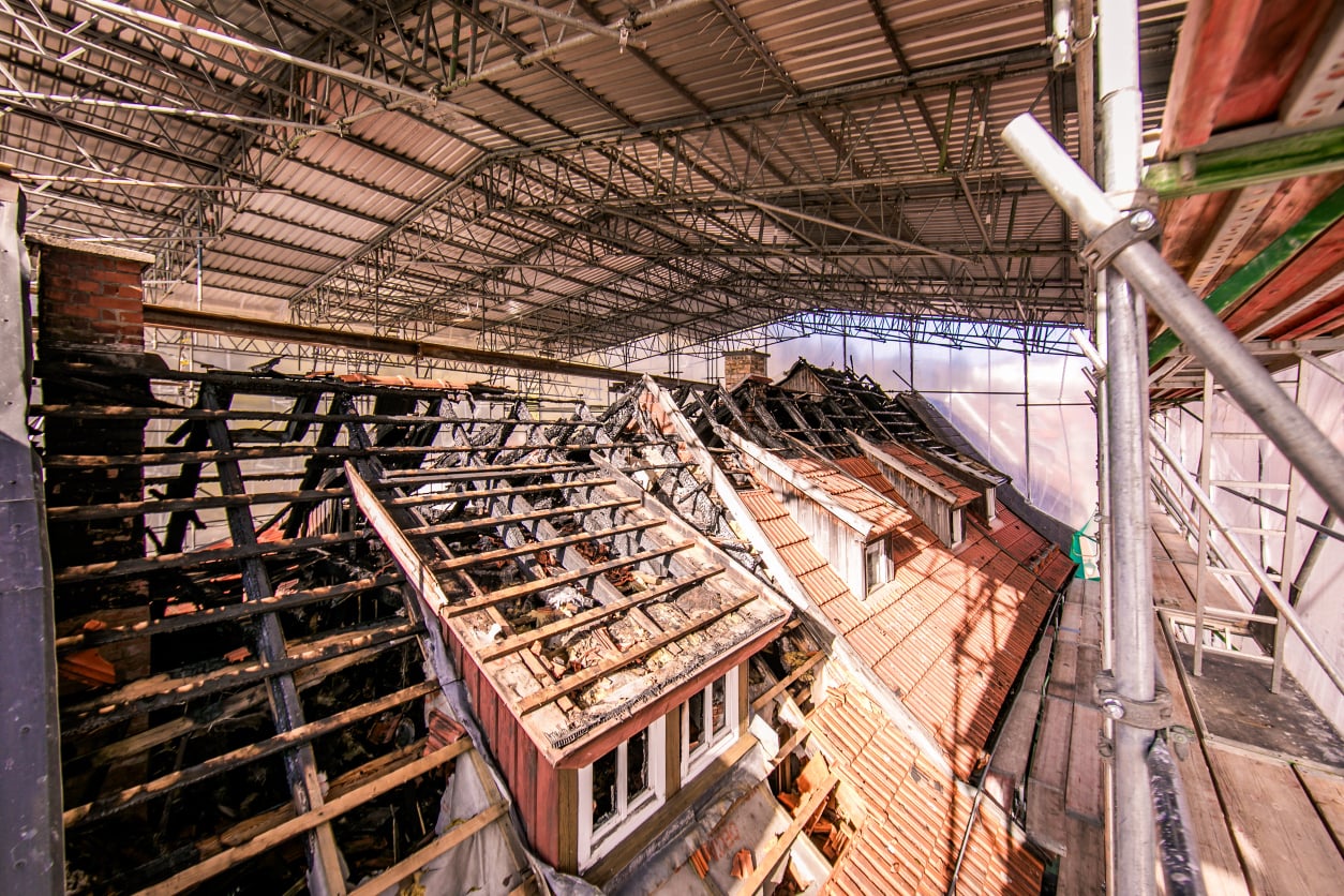 Der Wert des Wissens: aussterbende Handwerkskunst und kostspielige Materialien in Stolbergs Fachwerkhäusern (ST) Der Wert des Wissens: aussterbende Handwerkskunst und kostspielige Materialien in Stolbergs Fachwerkhäusern (ST)